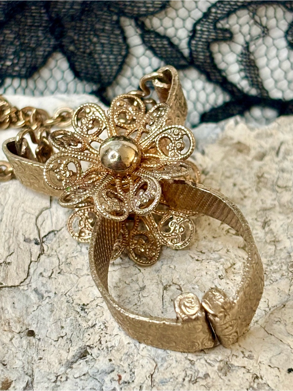 Vintage Opera Glove Clip Holder Gold Floral Filigree